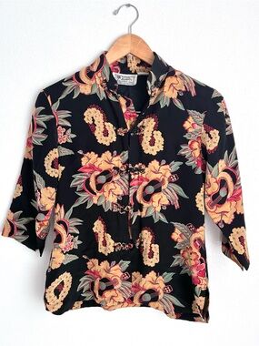 Vintage Avanti Hawaiian Silk Cheongsam Floral Ukulele Blouse (Sm)